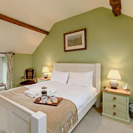 4 Bed In York G0091 בית נופש *