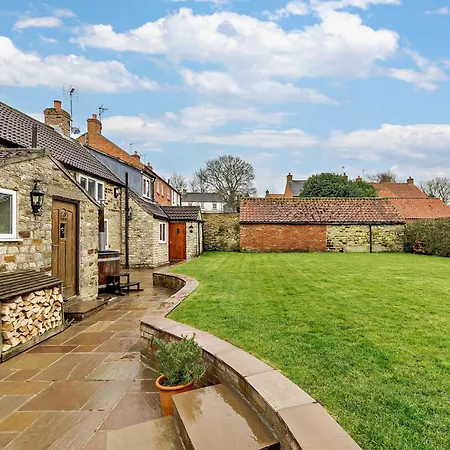 בית נופש 4 Bed In York G0091 *