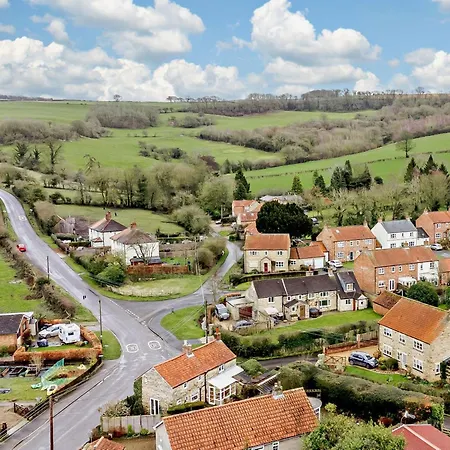 בית נופש 4 Bed In York G0091